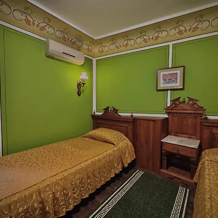 Hotel Family At Renaissance Square Plovdiv