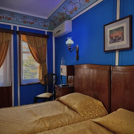 Hotel Family At Renaissance Square Plovdiv