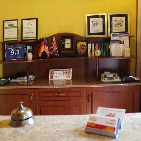 Hotel Family At Renaissance Square 3*