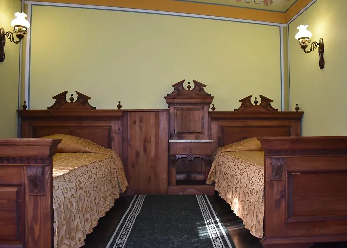 文艺复兴广场家庭酒店 酒店