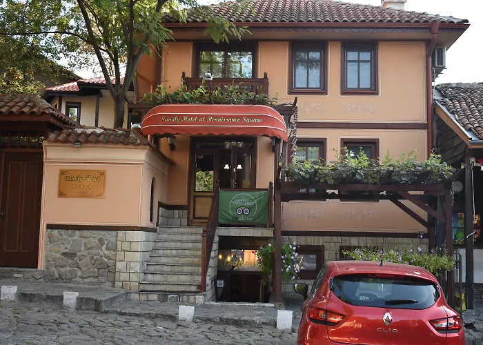 文艺复兴广场家庭酒店