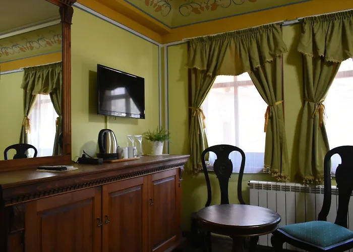 文艺复兴广场家庭酒店 酒店