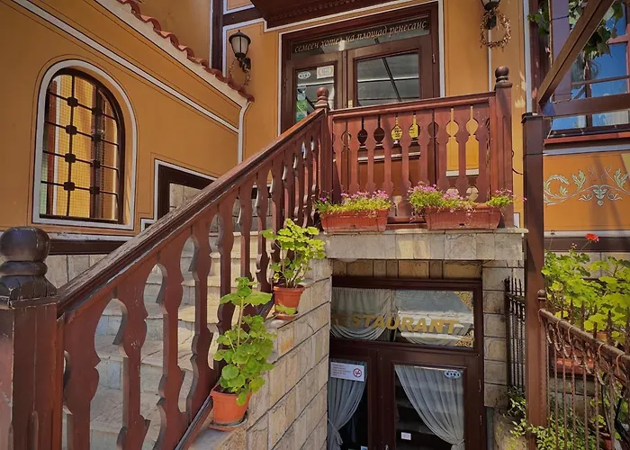 文艺复兴广场家庭酒店 酒店 3*