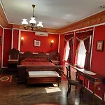 семеен на площад ренесанс Хотел Пловдив