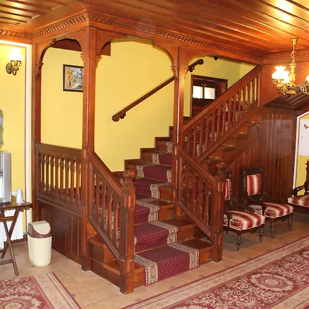 Family At Renaissance Square 3*