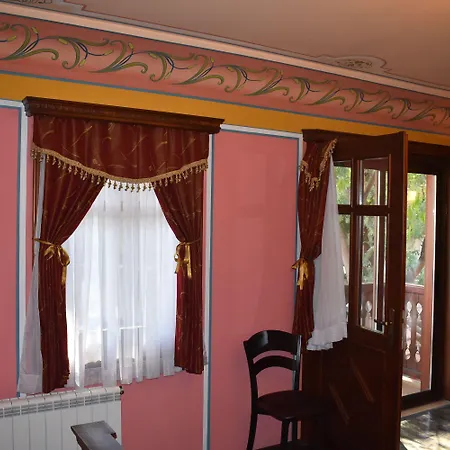 Family At Renaissance Square Отель 3*