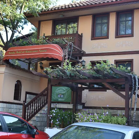Hotel Family At Renaissance Square Plovdiv