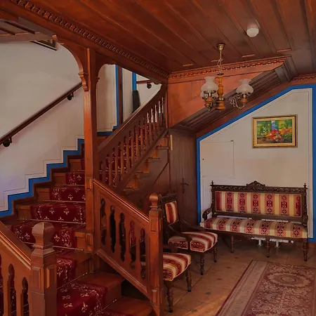 Family At Renaissance Square Пловдив