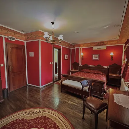 Отель Family At Renaissance Square 3*