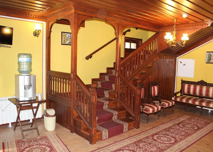 文艺复兴广场家庭酒店 3*