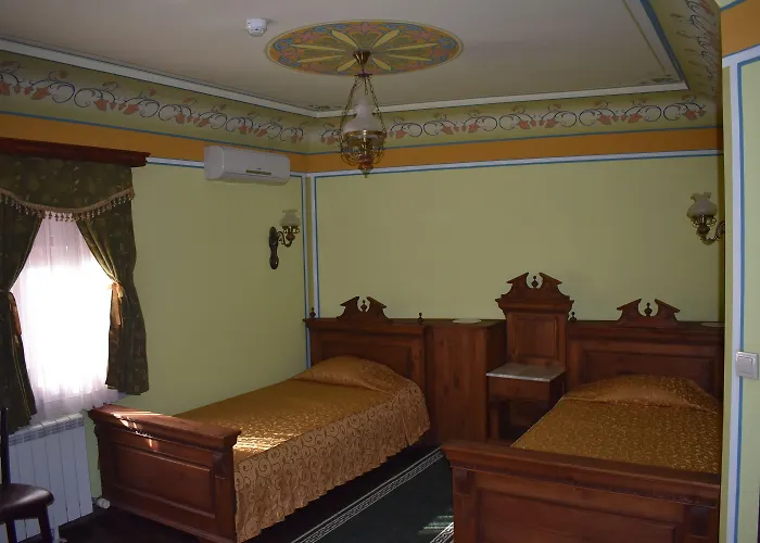 文艺复兴广场家庭酒店 酒店 3*